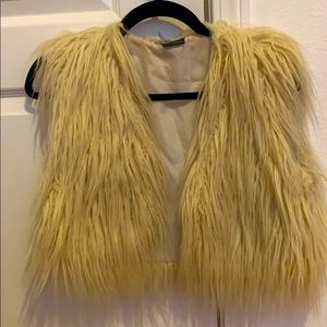 Cropped faux fur vest